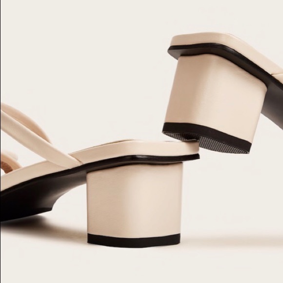 mules/sandal - Picture 3 of 3